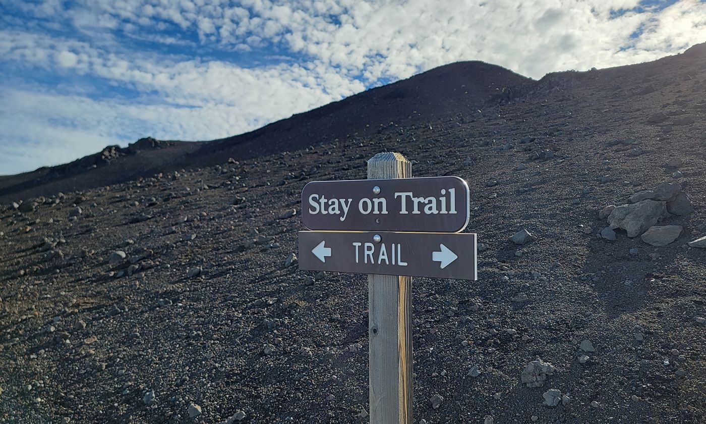 Walking down the Sliding Sands Trail into the Haleakala crater