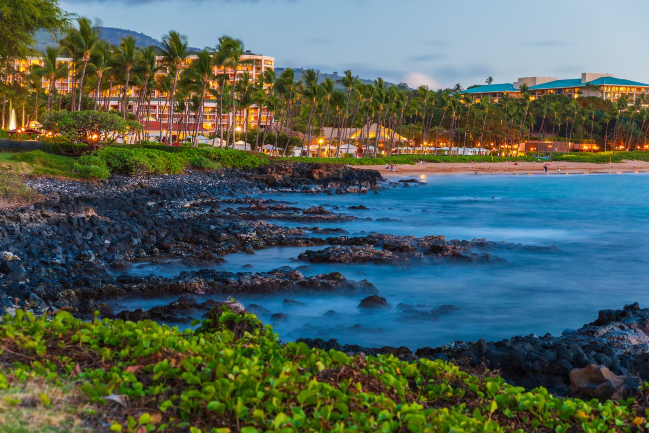 Resort area on Maui, suited to an overnight stay rather than a day trip