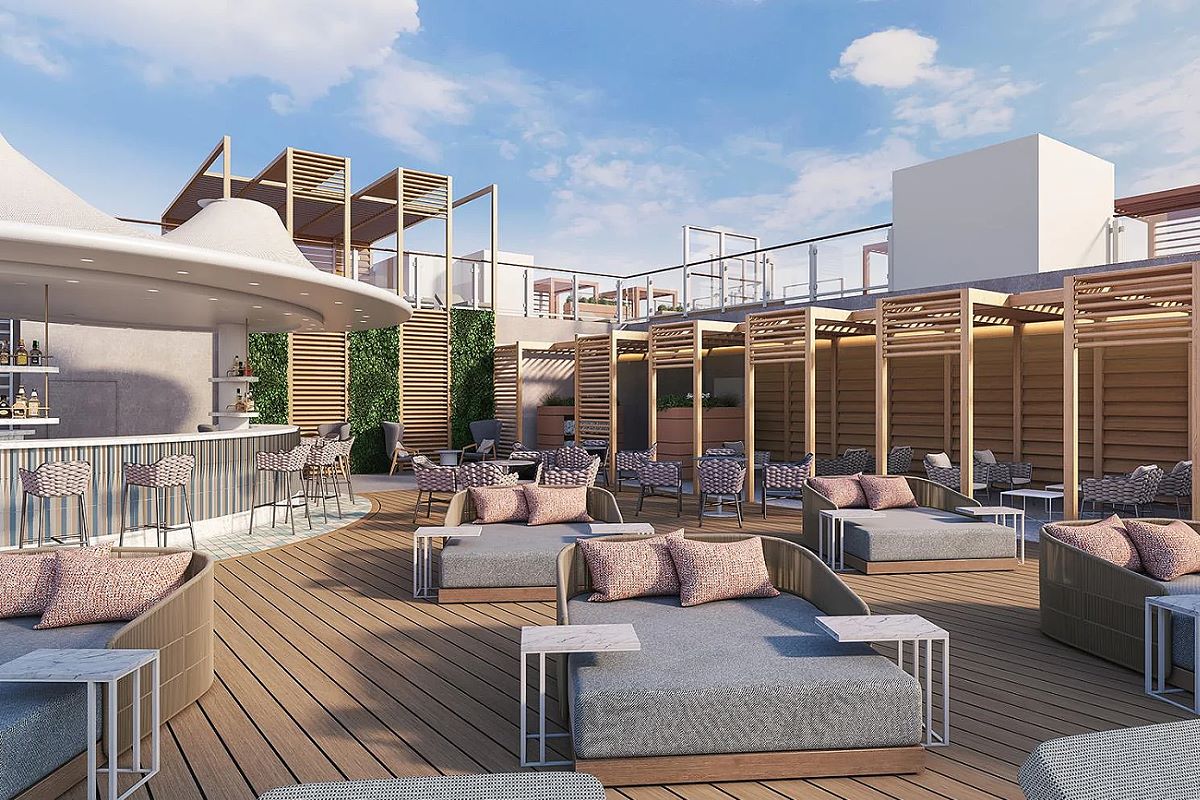 A refreshed sun deck on Pride of America, with cabanas, day beds and a bar